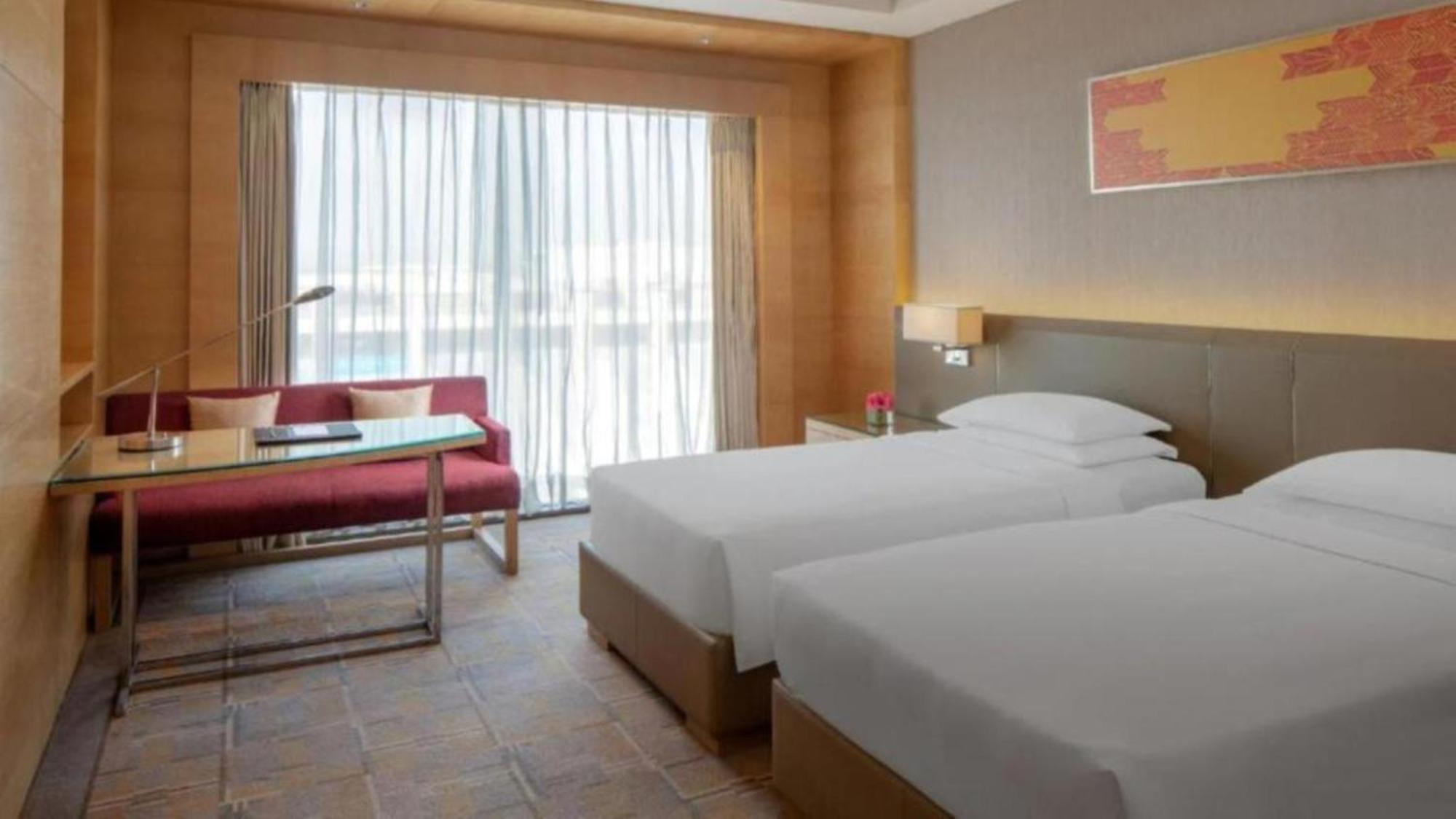Hotel Seven Inn Near Delhi Airport New Delhi Exterior photo